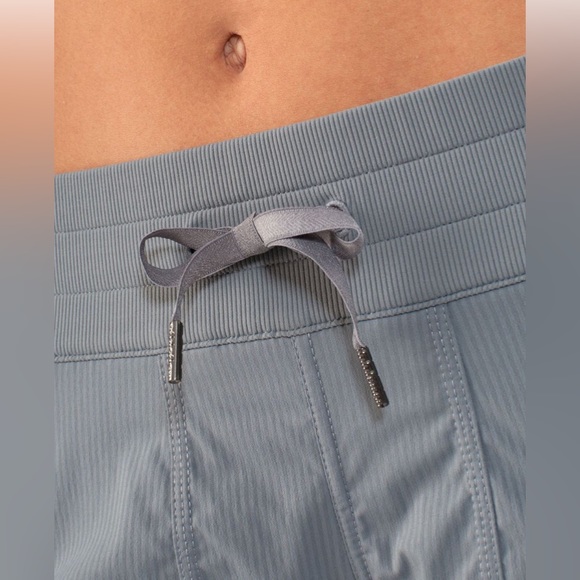 Lululemon Dance Studio Crop II (Unlined 20")
Battleship - Picture 3 of 11